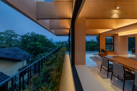 Armoua House